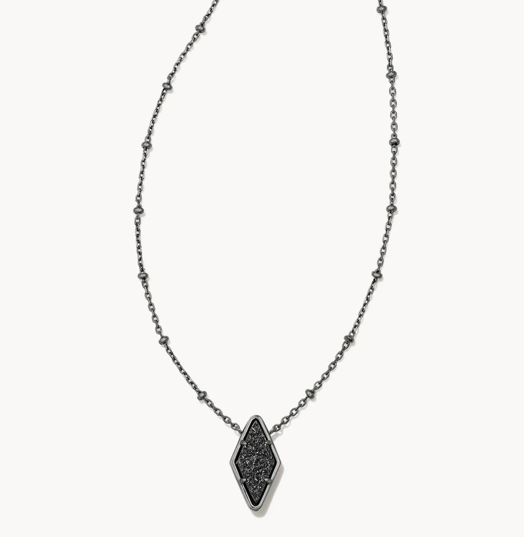 Kendra Scott Kinsley Short Pendant Necklace