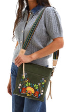 Load image into Gallery viewer, Vic Tour Crossbody
