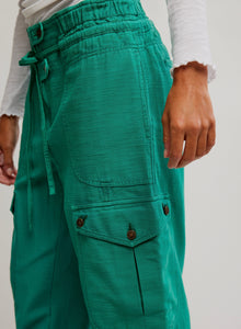 Park Ave Pant in Golf Green