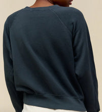 Load image into Gallery viewer, Willie Nelson Stardust Tour Raglan Crew
