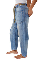 Load image into Gallery viewer, Moxie Low Slung Barrel Jeans in Truest Blue
