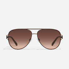 Load image into Gallery viewer, High Key Twist Sunglasses in Chocolate Frame &amp; Brown Fawn Lens
