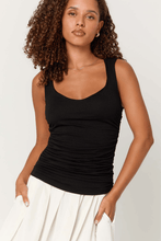 Load image into Gallery viewer, Yulia Sweetheart Neck Seamless Tank in Black

