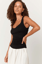 Load image into Gallery viewer, Yulia Sweetheart Neck Seamless Tank in Black
