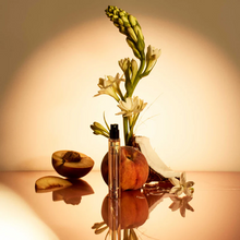 Load image into Gallery viewer, Peachy Queen 10ml Eau De Parfum

