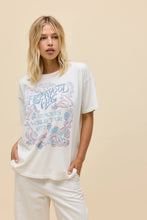 Load image into Gallery viewer, Fleetwood Mac World Tour ‘77 Merch Tee in Vintage White
