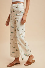 Load image into Gallery viewer, Mallard Printed Wide Leg Cropped Pant in Ivory
