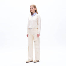 Load image into Gallery viewer, Mid Rise Cargo Pant in Off White
