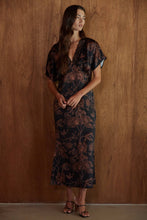 Load image into Gallery viewer, Woven Floral Print Short Sleeve Midi Dress in Black
